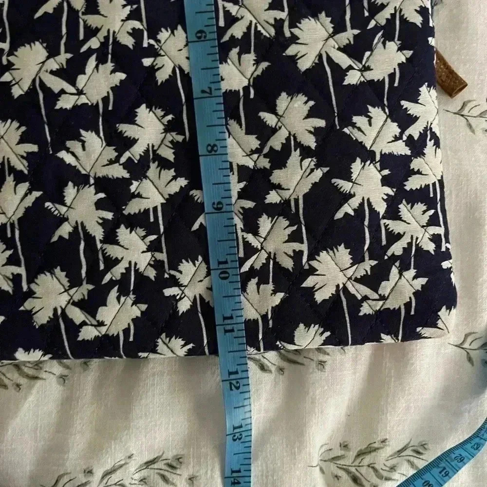 Stone Mountain adjustable purse with palm trees - Picture 5 of 6